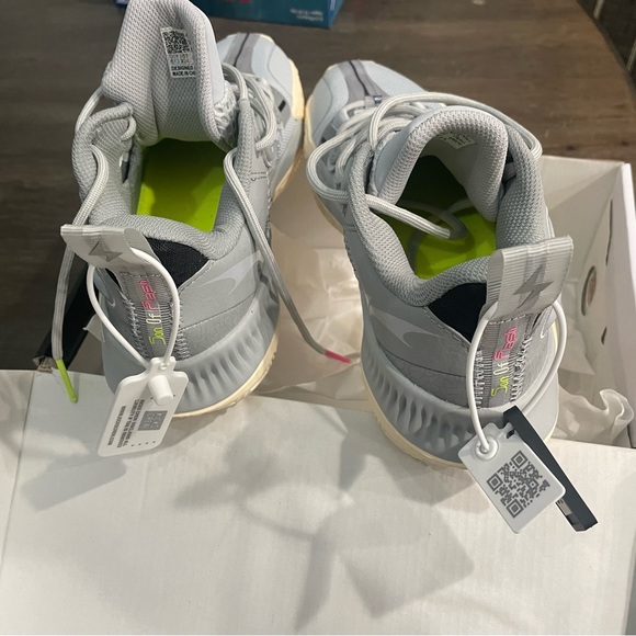 Way of wade. Son of flash ‘grey’ . Dawyne Wade shoes. - Picture 1 of 4